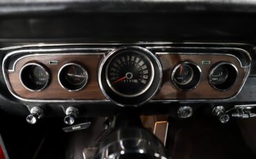 Ford-Mustang-1965-Vintage-Burgundy-Black-Deluxe-25