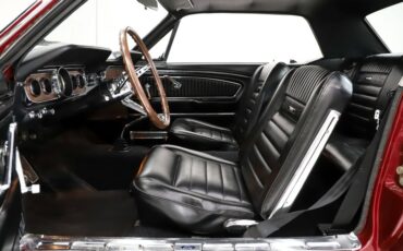 Ford-Mustang-1965-Vintage-Burgundy-Black-Deluxe-31