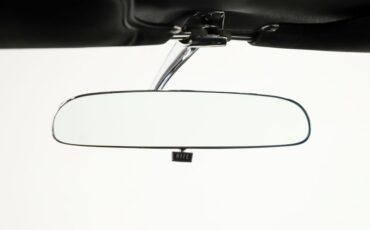 Ford-Mustang-1965-Vintage-Burgundy-Black-Deluxe-36