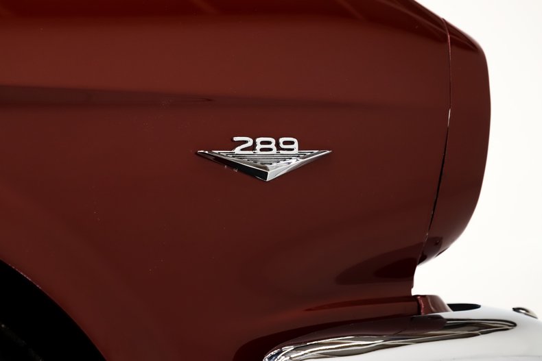 Ford-Mustang-1965-Vintage-Burgundy-Black-Deluxe-37