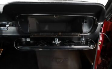 Ford-Mustang-1965-Vintage-Burgundy-Black-Deluxe-43