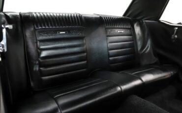 Ford-Mustang-1965-Vintage-Burgundy-Black-Deluxe-45