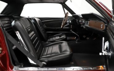Ford-Mustang-1965-Vintage-Burgundy-Black-Deluxe-48
