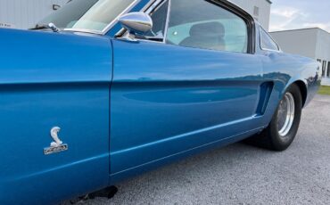 Ford-Mustang-1965-fastback-13