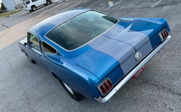 Ford-Mustang-1965-fastback-21