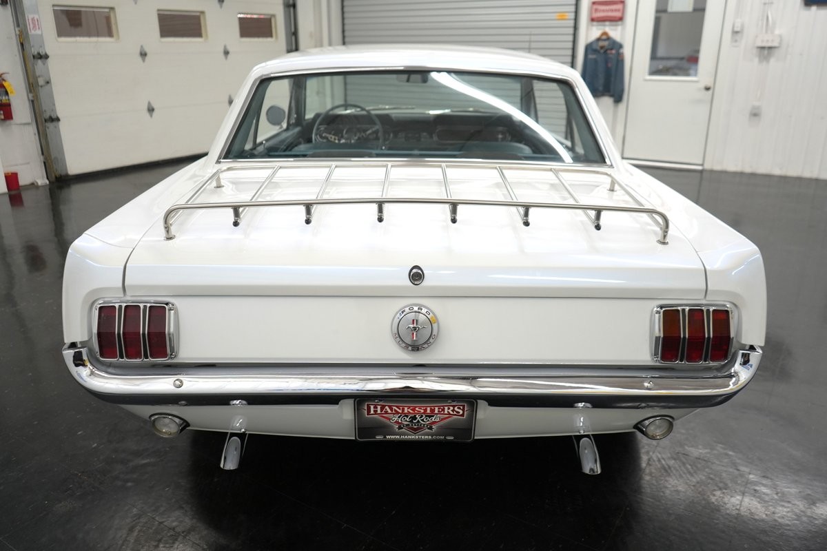 Ford-Mustang-1966-10