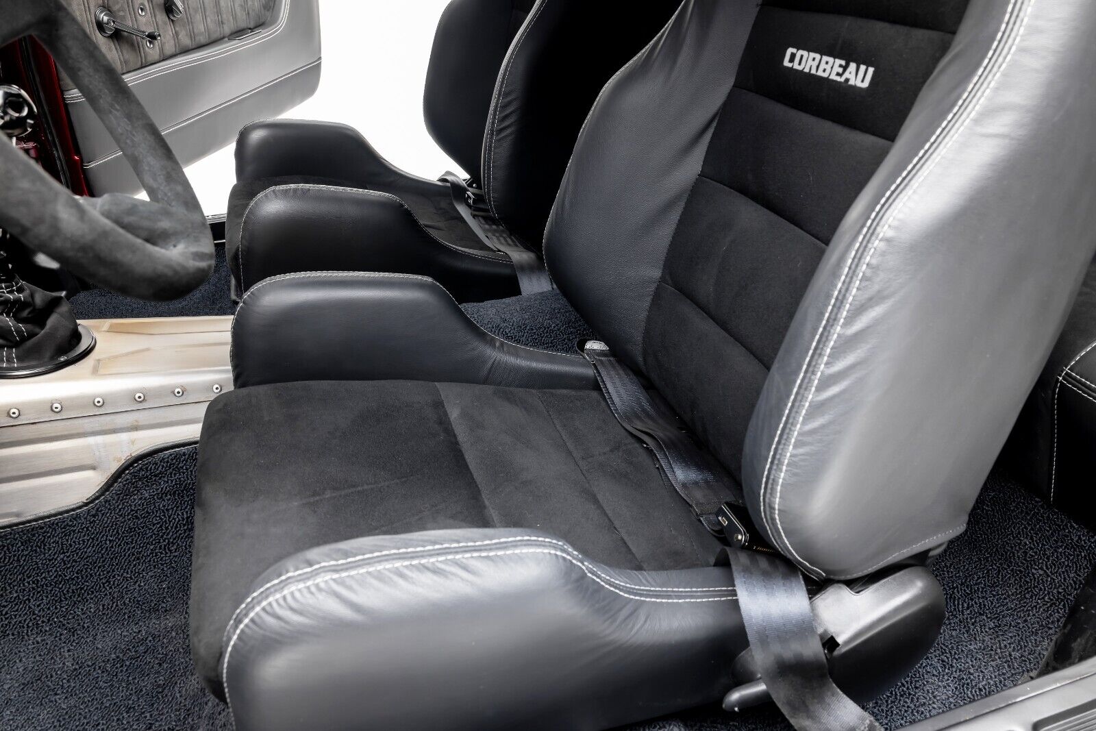 Ford-Mustang-1966-23