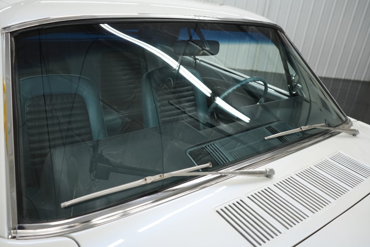 Ford-Mustang-1966-24