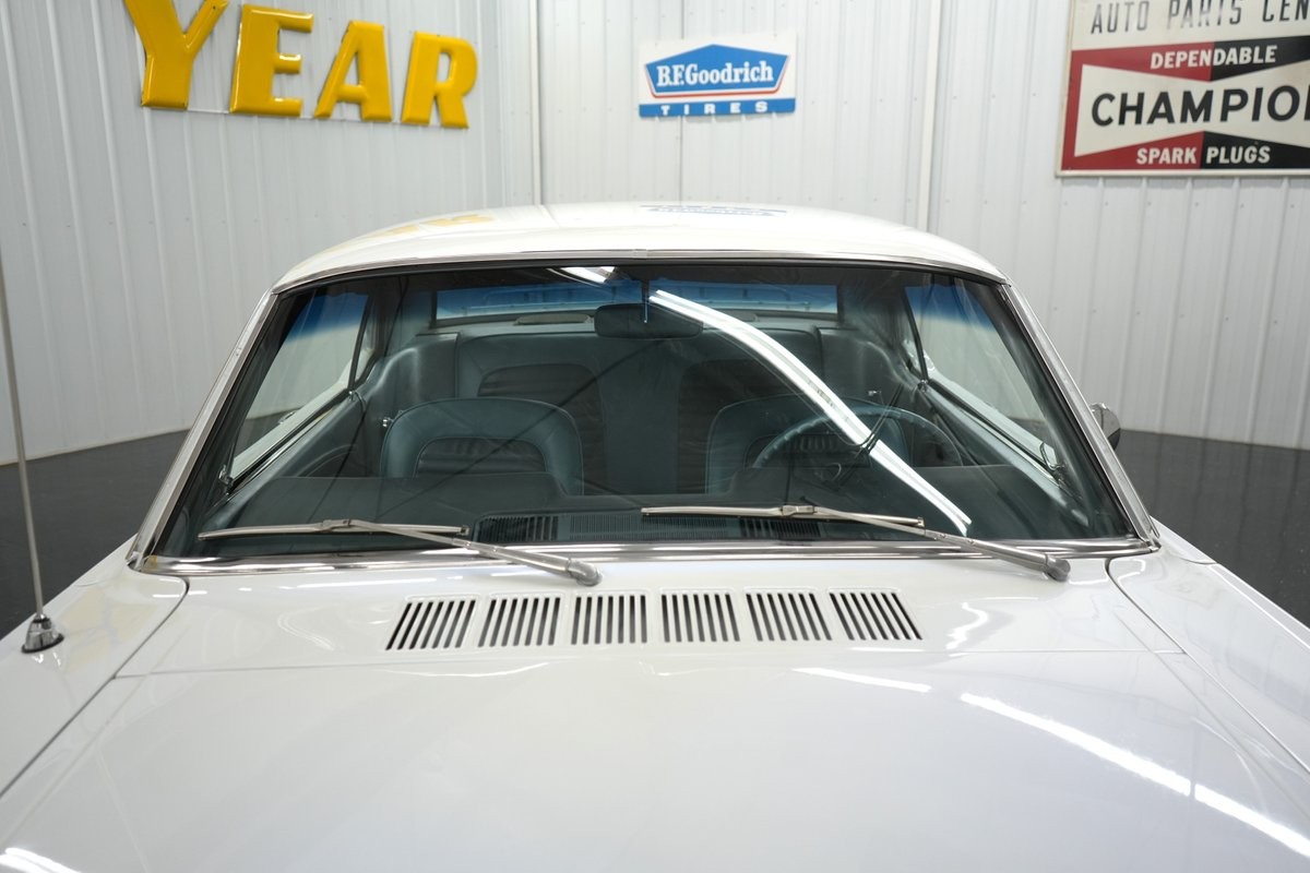 Ford-Mustang-1966-25