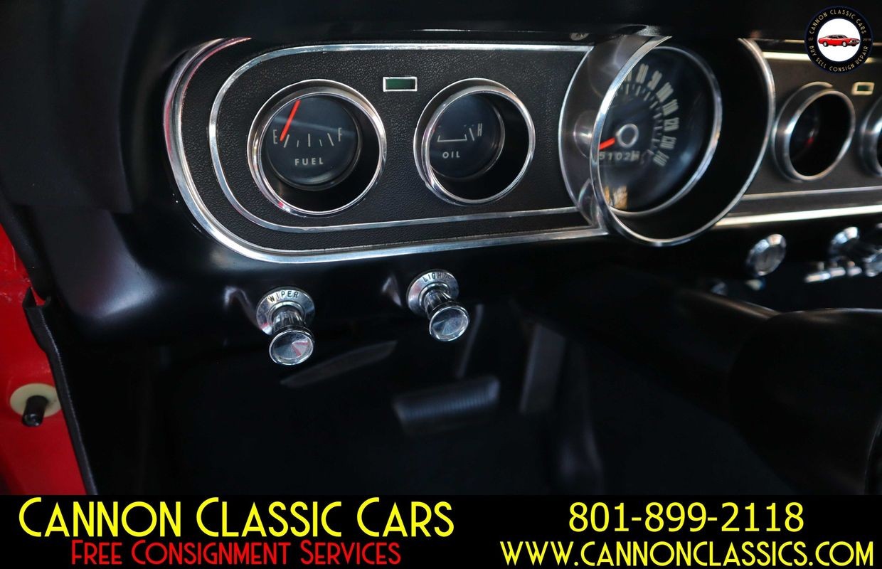 Ford-Mustang-1966-25