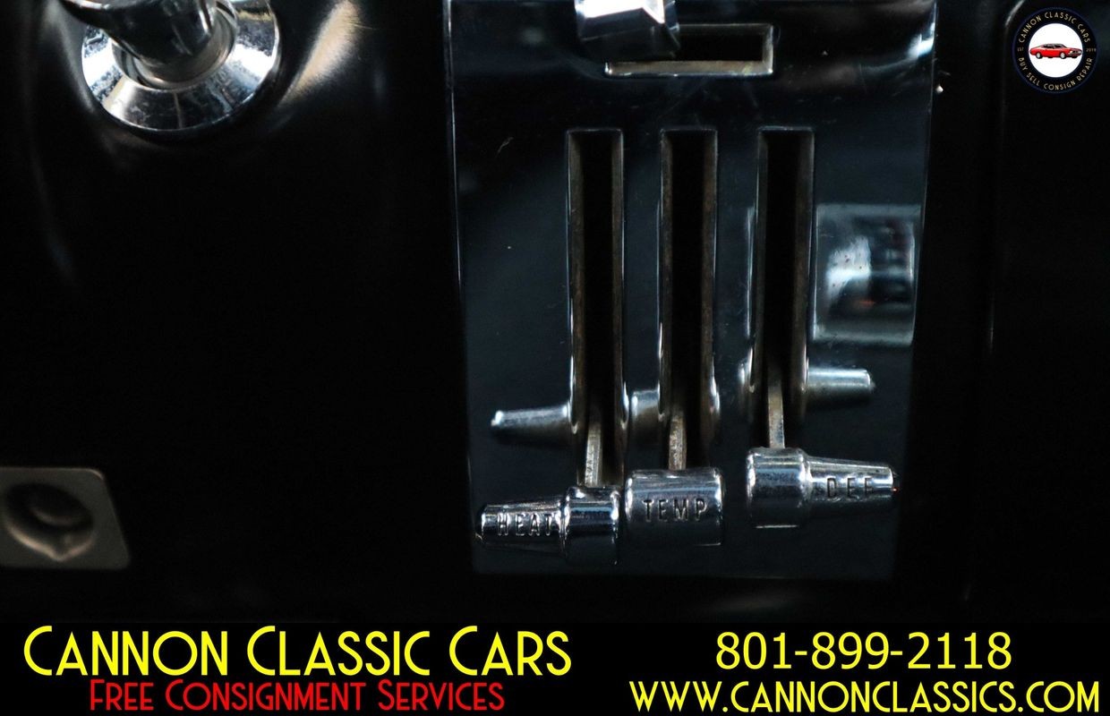 Ford-Mustang-1966-28