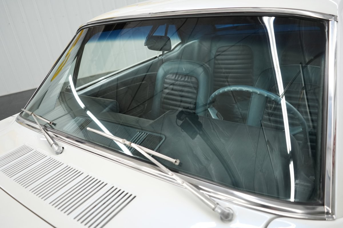 Ford-Mustang-1966-29