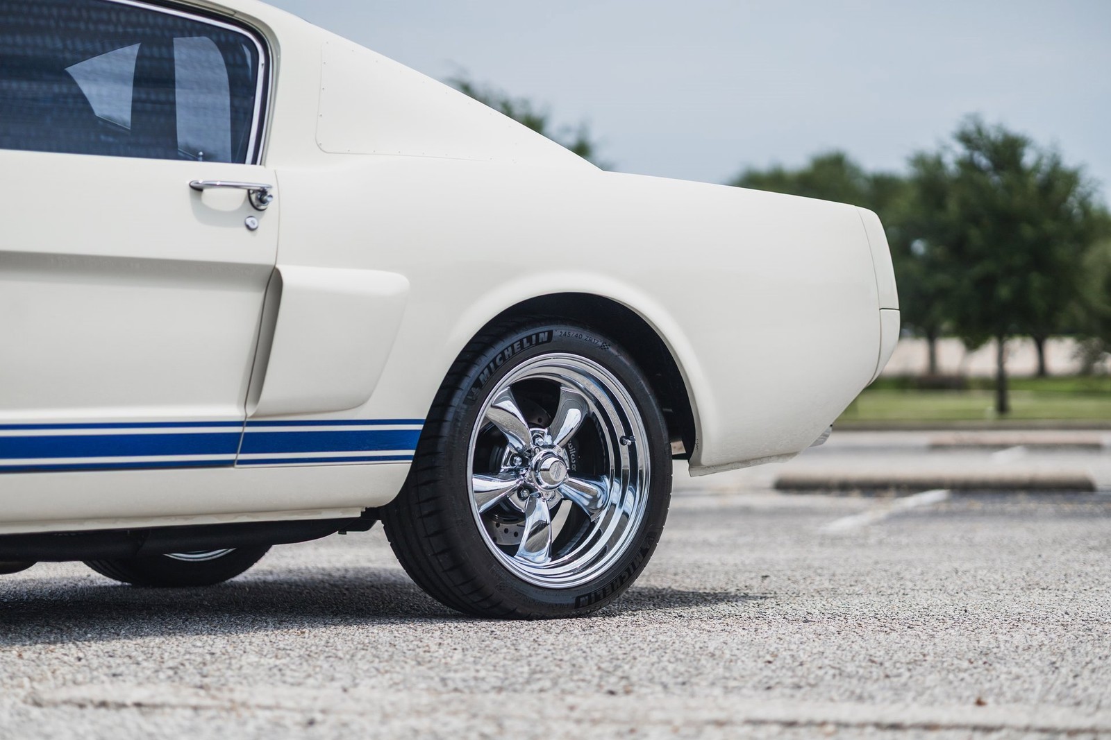 Ford-Mustang-1966-2D-Coupe-10