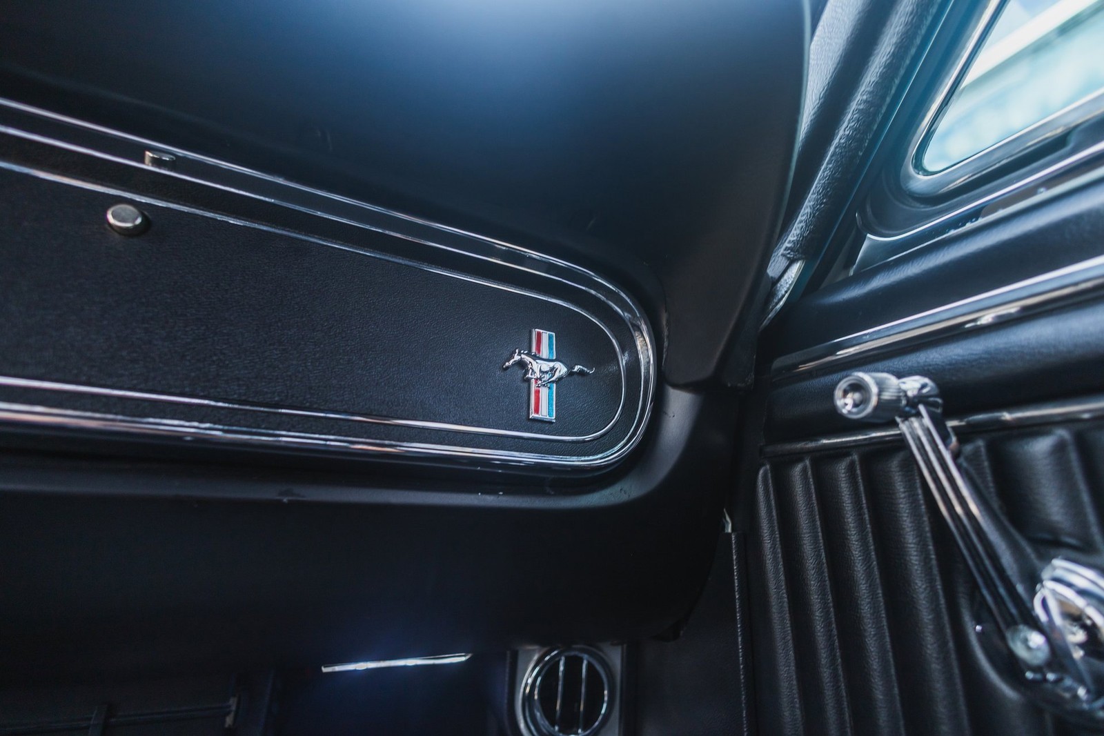 Ford-Mustang-1966-2D-Coupe-36