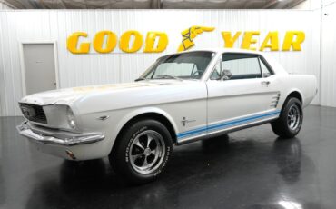 Ford-Mustang-1966-3