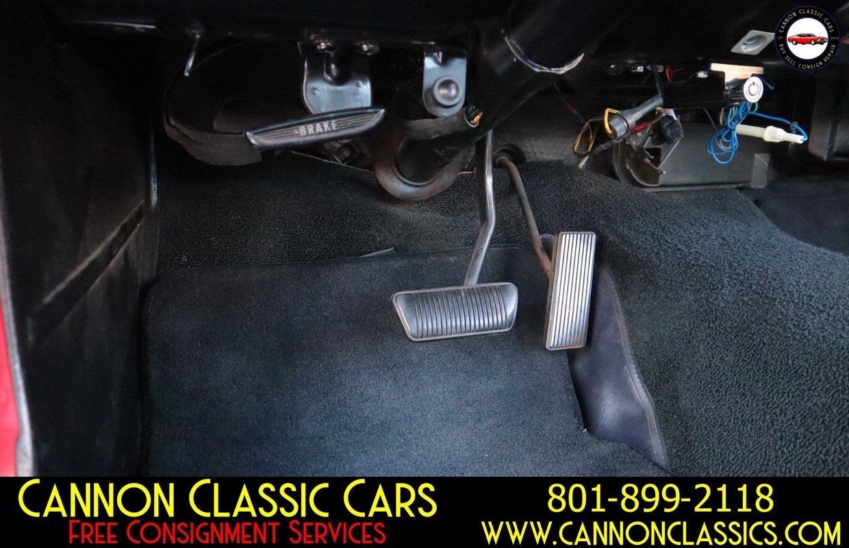 Ford-Mustang-1966-32