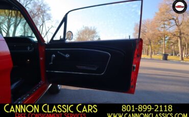 Ford-Mustang-1966-35