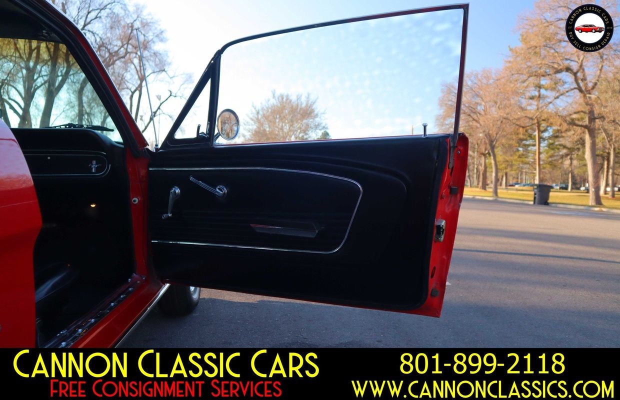 Ford-Mustang-1966-35