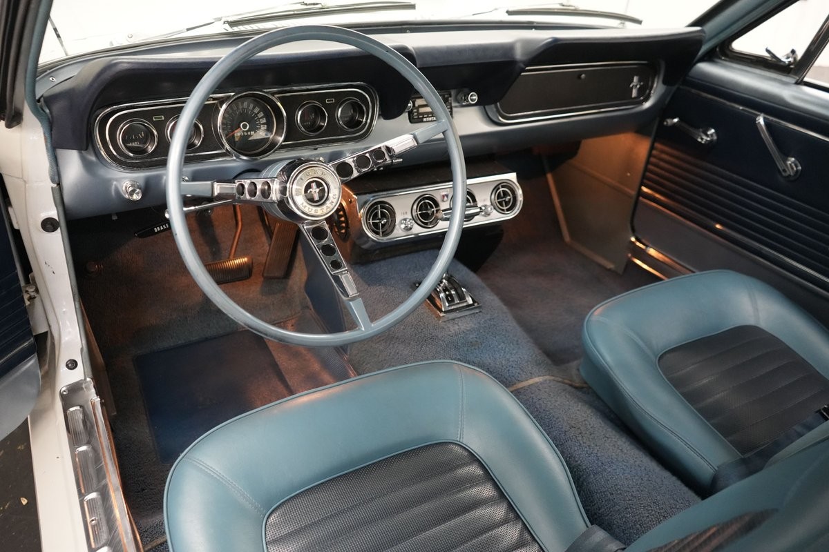 Ford-Mustang-1966-37