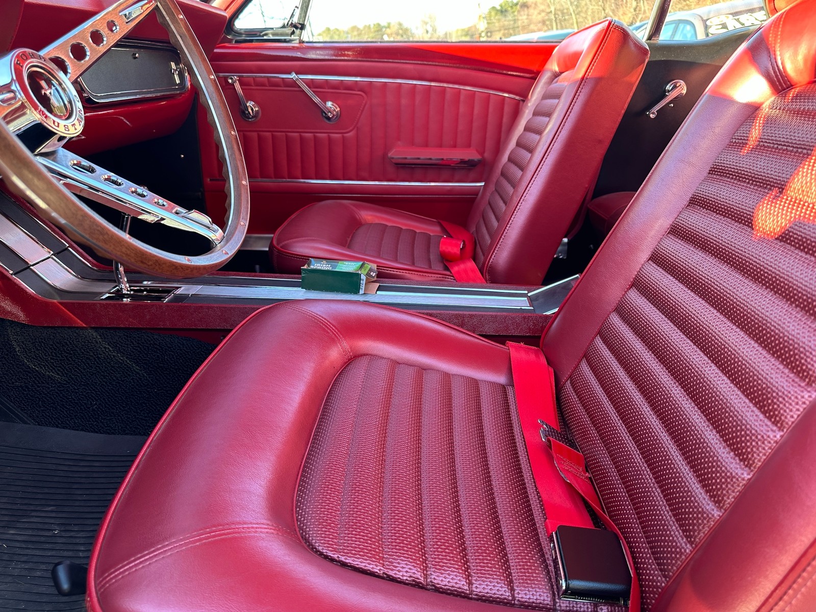 Ford-Mustang-1966-COUPE-22