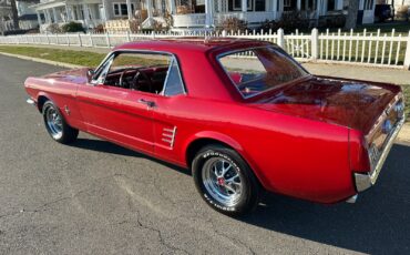 Ford-Mustang-1966-COUPE-3