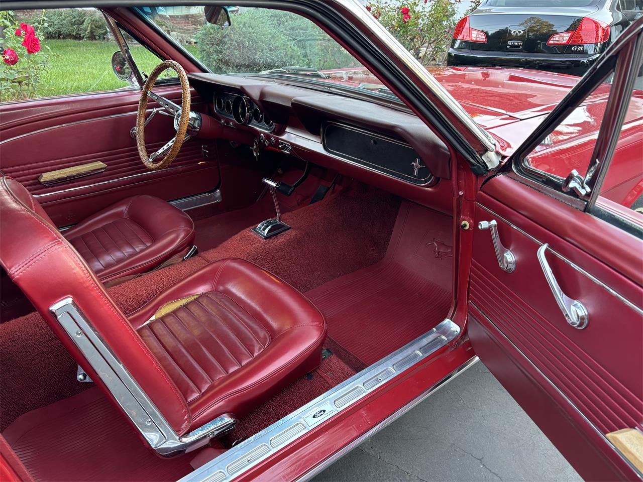 Ford-Mustang-1966-Candyapple-Red-T-Red-25A-13