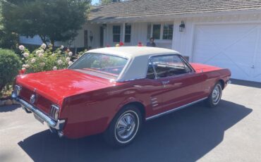 Ford-Mustang-1966-Candyapple-Red-T-Red-25A-2