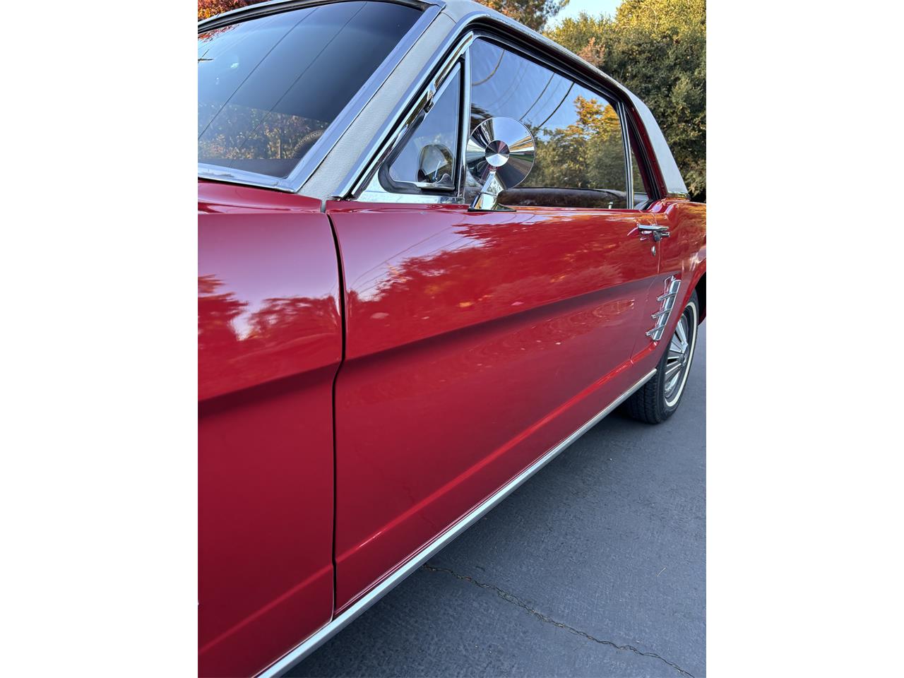 Ford-Mustang-1966-Candyapple-Red-T-Red-25A-9