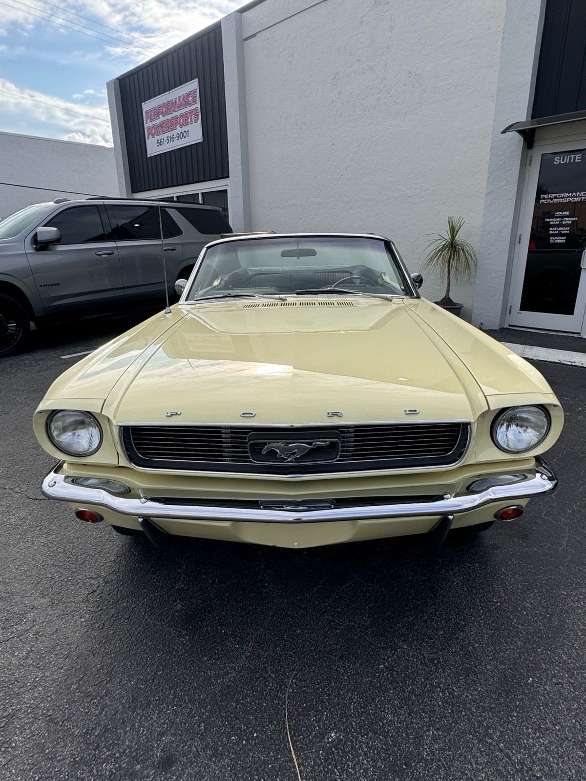 Ford-Mustang-1966-Convertible-2