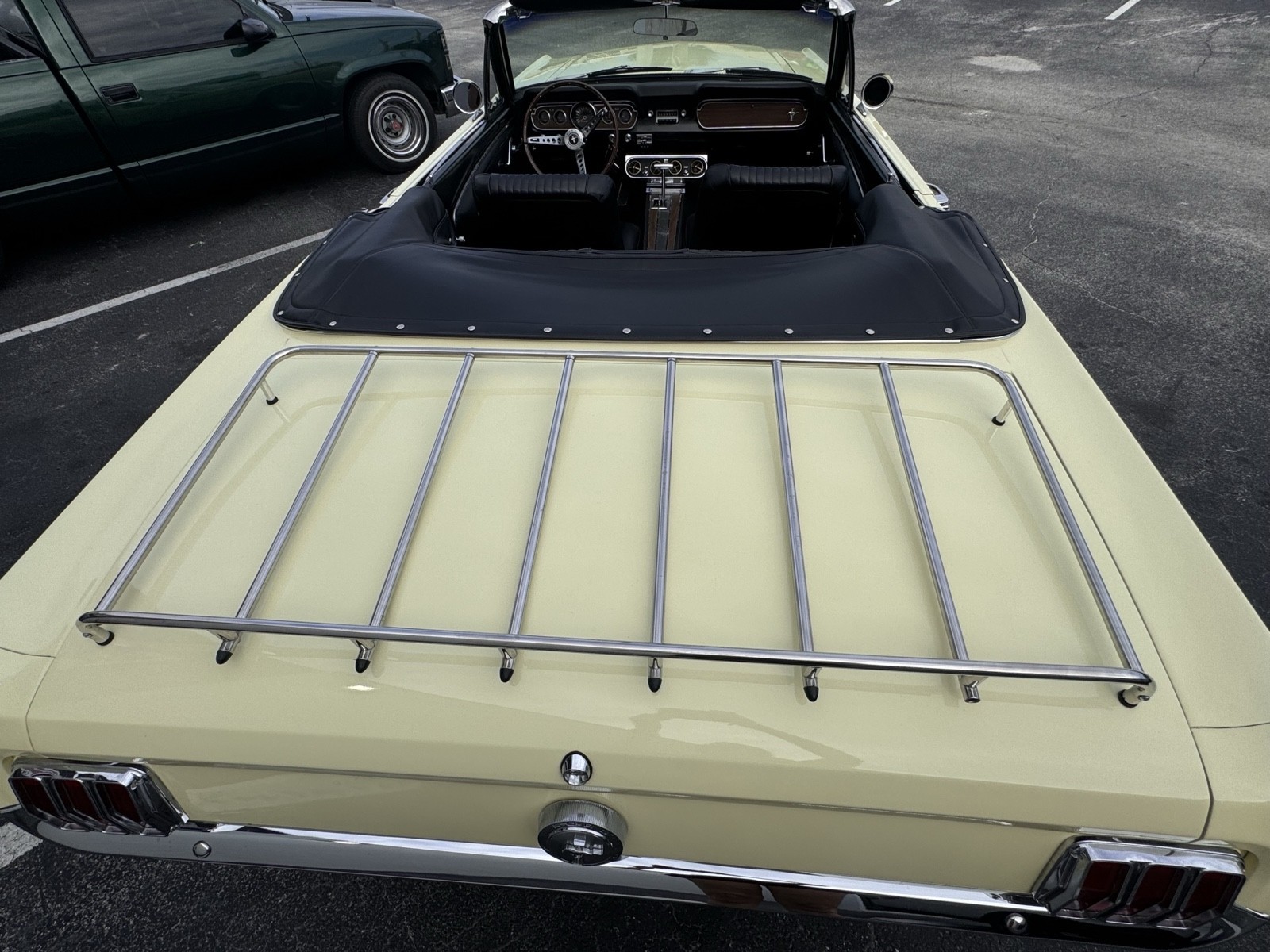 Ford-Mustang-1966-Convertible-4