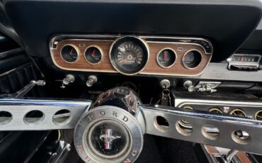 Ford-Mustang-1966-Convertible-9