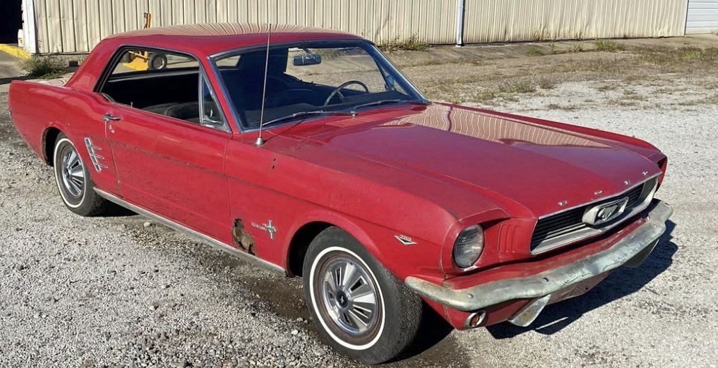Ford-Mustang-1966-Coupe-1