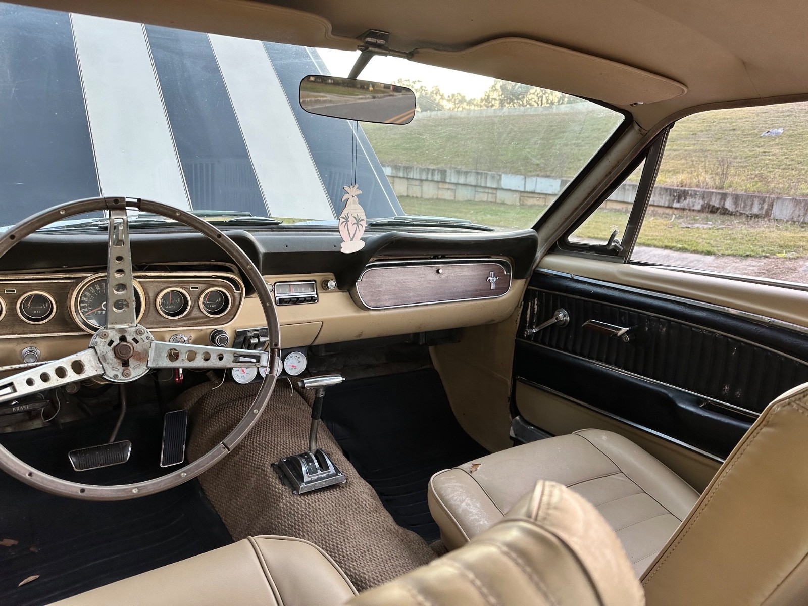 Ford-Mustang-1966-Coupe-10