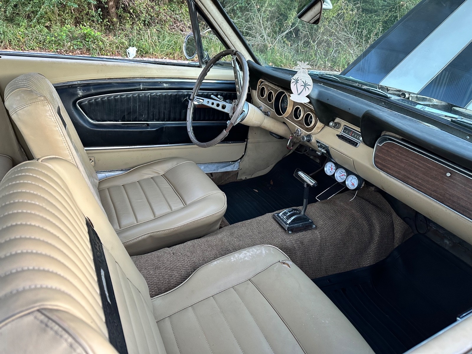 Ford-Mustang-1966-Coupe-11