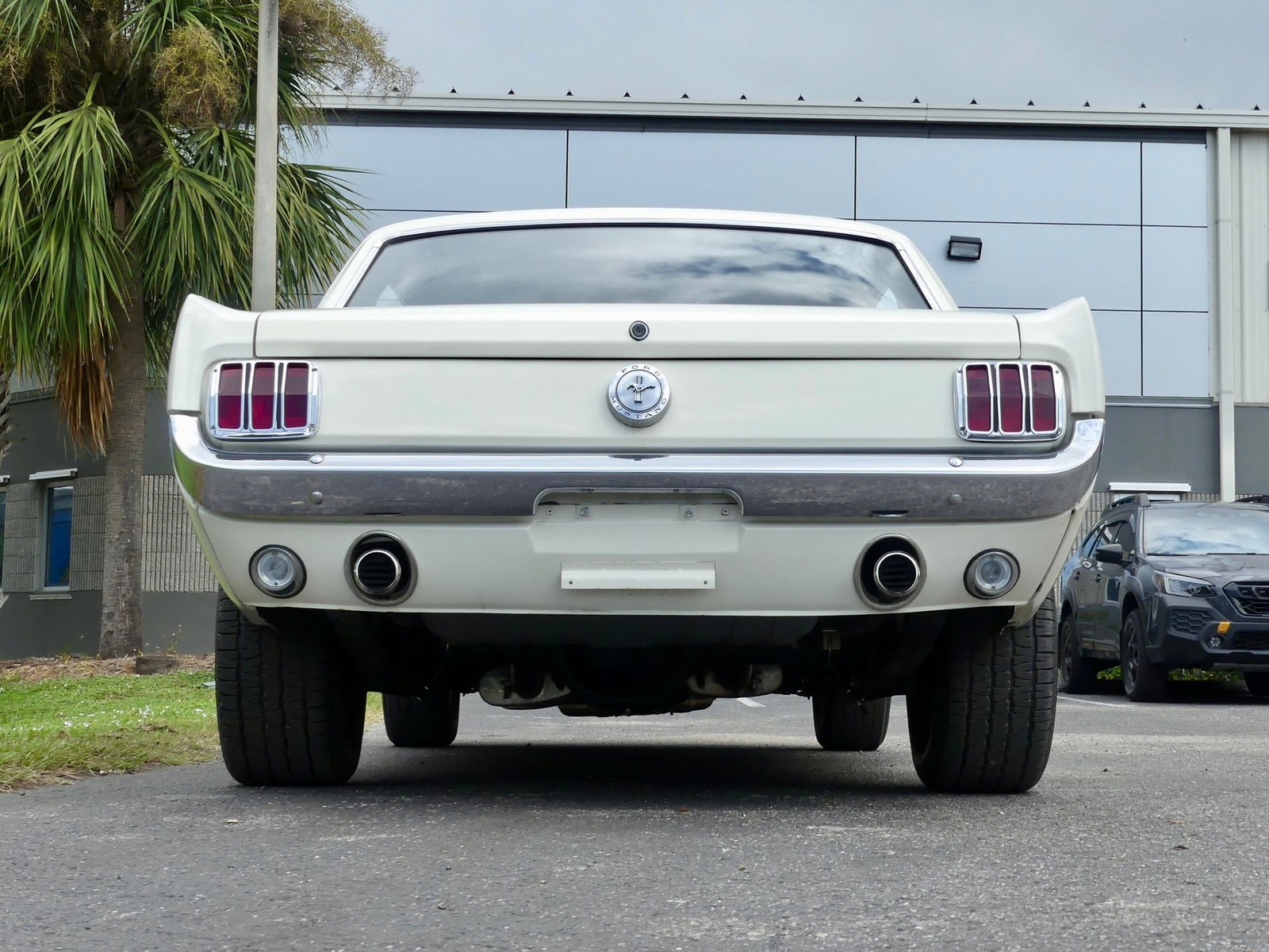 Ford-Mustang-1966-Coupe-17