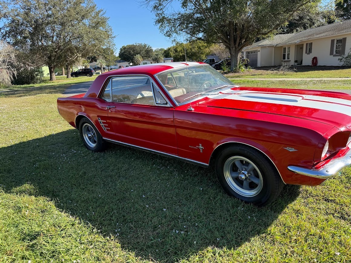 Ford-Mustang-1966-Coupe