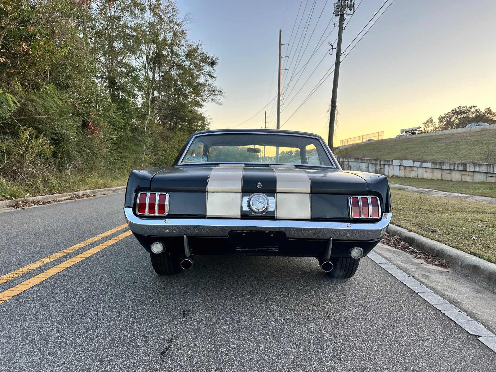 Ford-Mustang-1966-Coupe-2