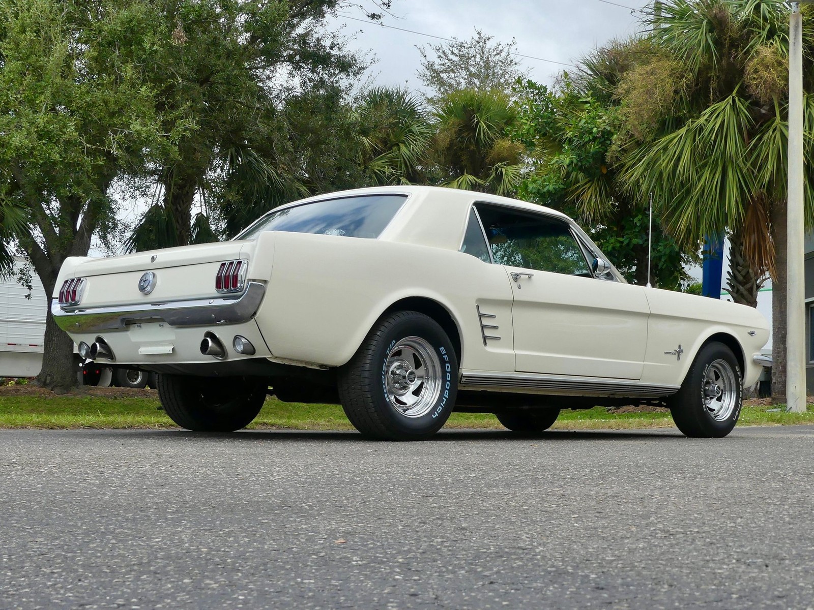Ford-Mustang-1966-Coupe-20