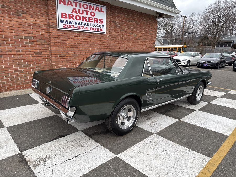 Ford-Mustang-1966-Coupe-3