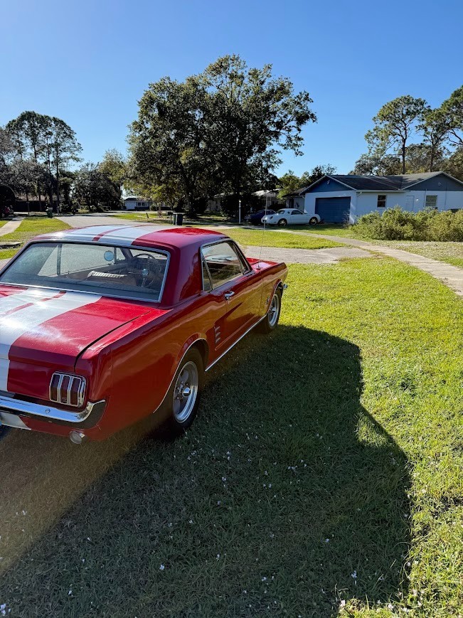 Ford-Mustang-1966-Coupe-8