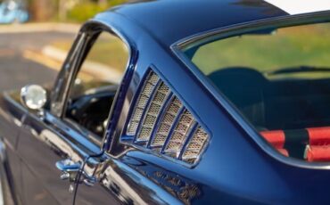 Ford-Mustang-1966-Fastback-13