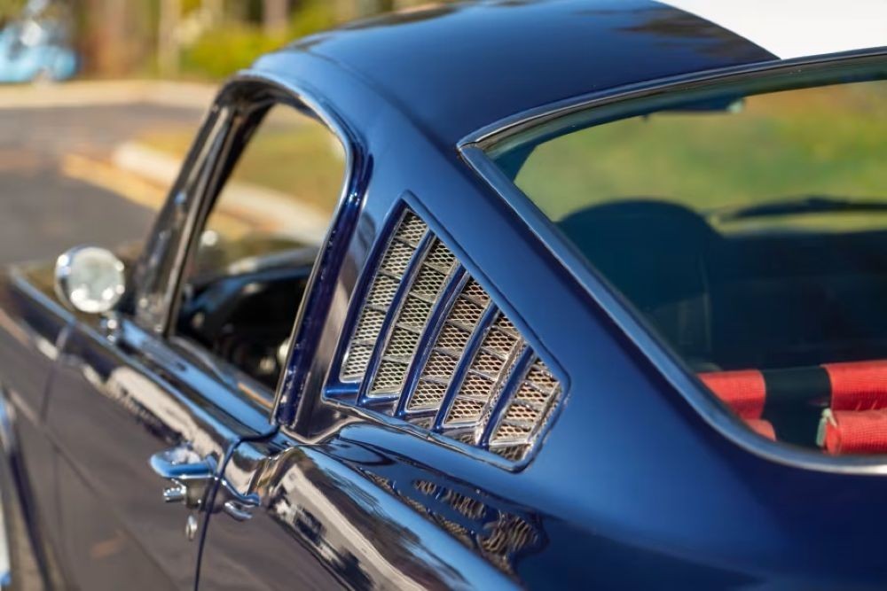 Ford-Mustang-1966-Fastback-13