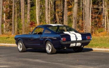Ford-Mustang-1966-Fastback-2