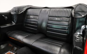 Ford-Mustang-1966-Signal-Flare-Red-Black-Pony-Deluxe-10