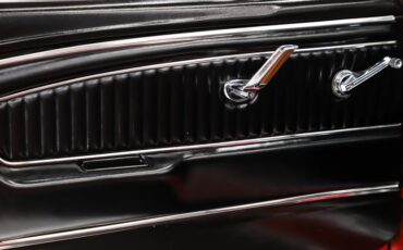 Ford-Mustang-1966-Signal-Flare-Red-Black-Pony-Deluxe-12