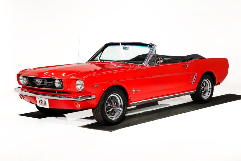 Ford-Mustang-1966-Signal-Flare-Red-Black-Pony-Deluxe-22