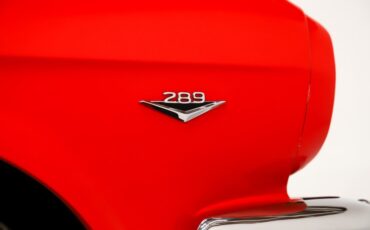 Ford-Mustang-1966-Signal-Flare-Red-Black-Pony-Deluxe-28