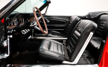 Ford-Mustang-1966-Signal-Flare-Red-Black-Pony-Deluxe-29