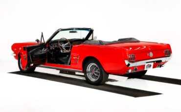 Ford-Mustang-1966-Signal-Flare-Red-Black-Pony-Deluxe-40