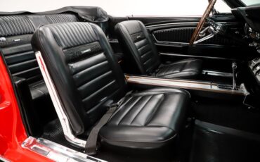 Ford-Mustang-1966-Signal-Flare-Red-Black-Pony-Deluxe-45